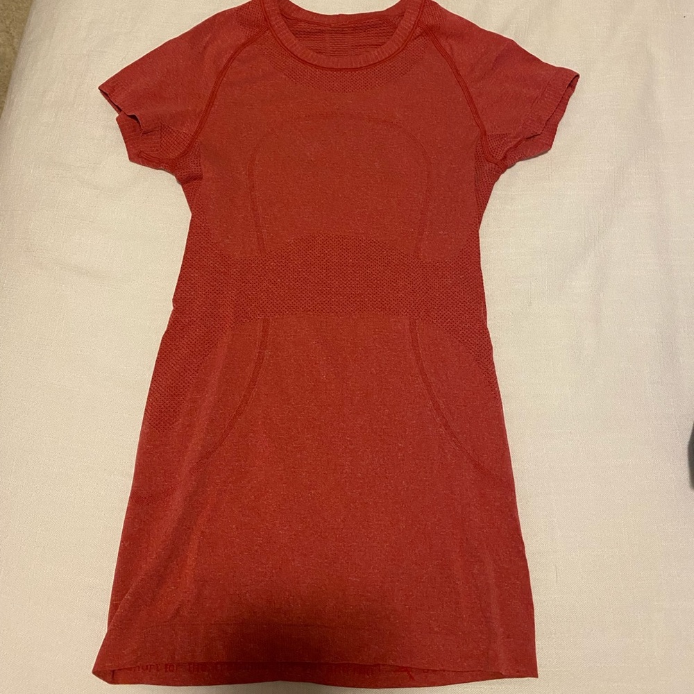 lululemon workout top